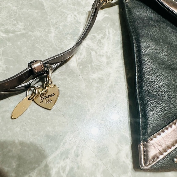 GUESS Vintage Y2K Studded Logo Wristlet Or Purse *Tarnish - Picture 4 of 7